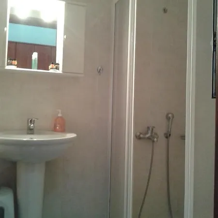 Rougas Apartment *