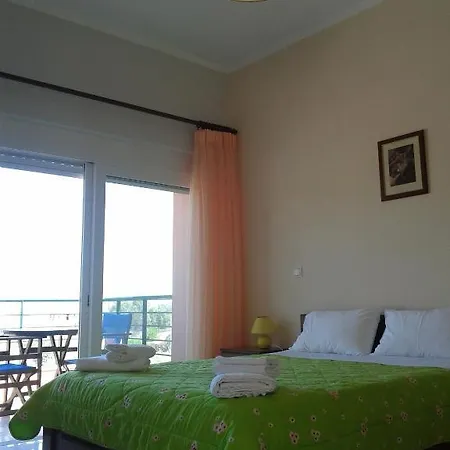 Rougas Apartment *