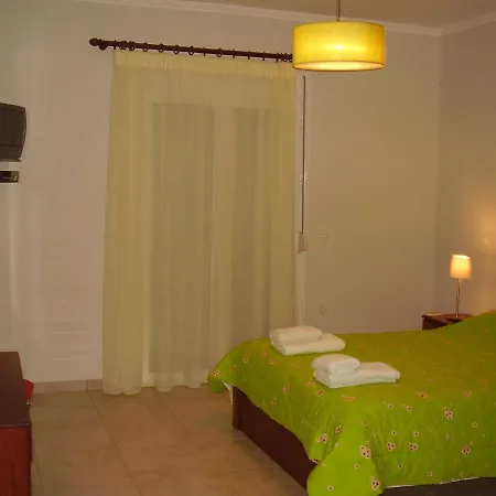 Rougas Apartment *
