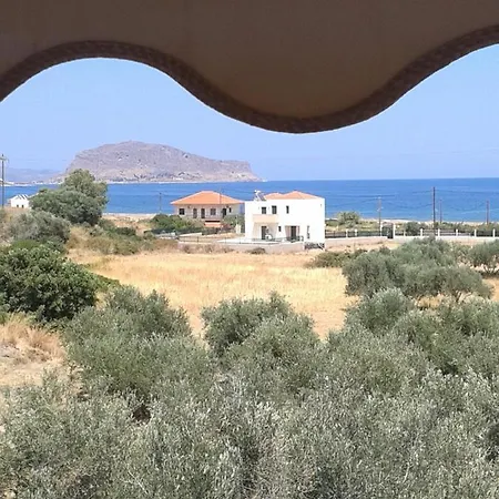 ενοικιαζόμενα ρούγας * Μονεμβασιά